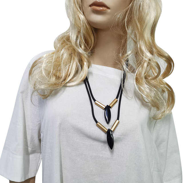 Czarny naszyjnik z gumowym paskiem, ozdobiony metalową liną i kamieniem - elegancka biżuteria na przyjęcia dla kobiet - Wianko - 18