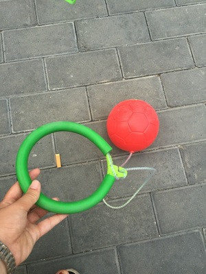 Kolorowa skacząca piłeczka kauczukowa - zabawka sportowa dla dzieci w różnym wieku, idealna do zabawy na świeżym powietrzu i jako rodzaj żonglerki - Wianko - 12