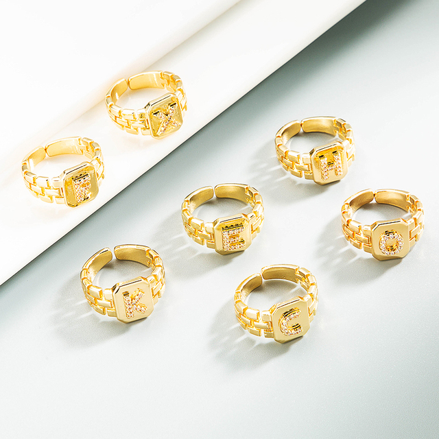 Luksusowy pierścień z błyszczącymi, delikatnymi, początkowymi, miedzianymi otwartymi pierścieniami dla kobiet z cyrkoniami o regulowanym rozmiarze alfabetu A-Z - Wianko - 5