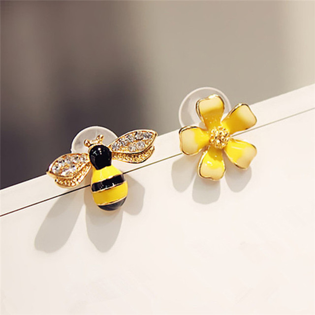 Nowoczesne asymetryczne kolczyki kwiatowe ze ślicznym motywem pszczoły i cyrkoniami - dla kobiet i dziewczyn, biżuteria moda, punk, hurtownia - Wianko - 4