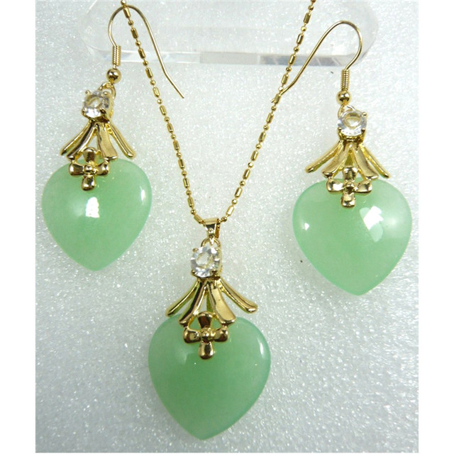 Zestaw biżuterii - Naszyjnik zielono-fioletowy z kamieniem w kształcie serca - Wianko - 4