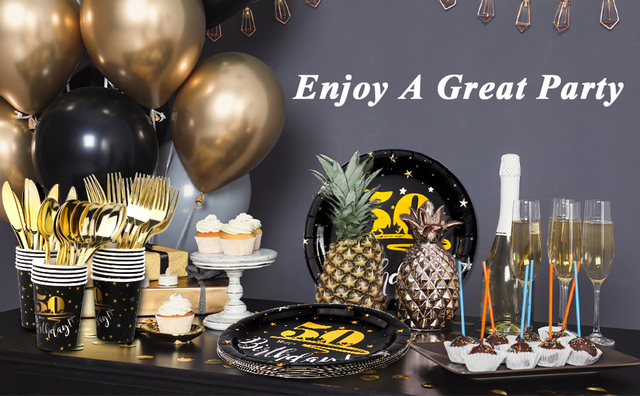 50 sztuk jednorazowych naczyń na imprezę w kolorze czarnym i złocistym z motywem Cheers. Zestaw zawiera talerze, serwetki, kubki oraz dekoracje na urodziny, studniówkę i ślub - Wianko - 1