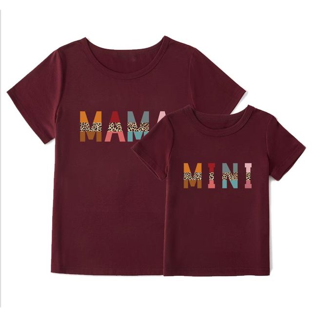Letnie stroje rodzinne: T-shirt mama + mini z nadrukiem, chłopiec + dziewczynka - krótki rękaw - Wianko - 6