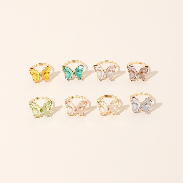 Damski pierścień z motylem o romantycznym i delikatnym designie - Wianko - 10