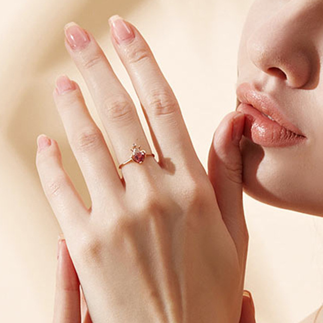 Pierścień koronkowy z czerwonym kryształem w klasycznym kształcie serca, złoty kolor, biżuteria elegancji dla kobiet - Wianko - 6