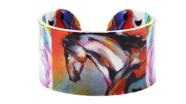 Bransoletka akrylowa Bonsny z szerokim kolorowym wzorem miłości i koniem - biżuteria dla kobiet, wiosna 2017 - Wianko - 1