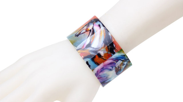 Bransoletka akrylowa Bonsny z szerokim kolorowym wzorem miłości i koniem - biżuteria dla kobiet, wiosna 2017 - Wianko - 5