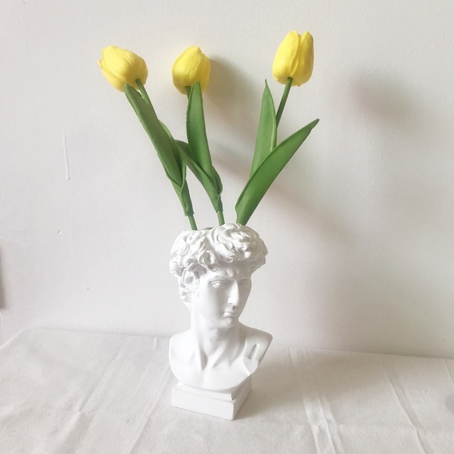 Europejski dom - wazon ozdobny David z głową posągu, wykonany z żywicy. Nowoczesne, abstrakcyjne dzieło sztuki, o kreatywnym rzeźbiarskim stylu. Mini biust, idealny do aranżacji wnętrz. Praktyczna sztuka, która wprowadza unikalny wygląd do Twojego domu - Wianko - 3
