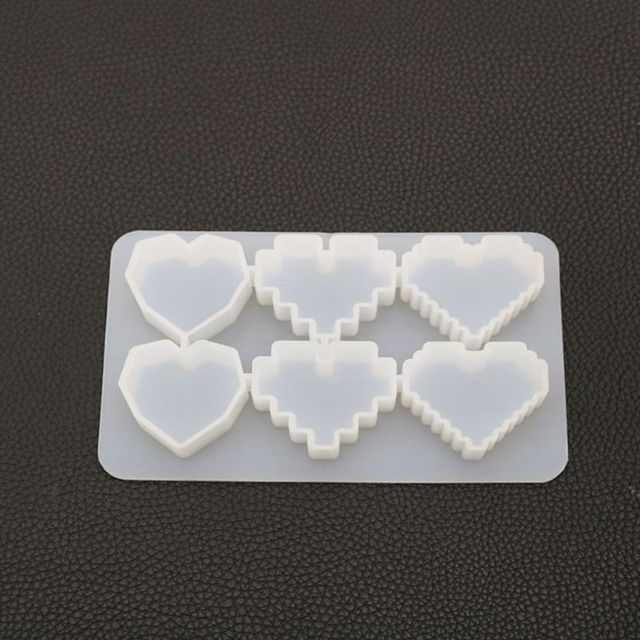 Narzędzia jubilerskie: Forma na wisiorek w kształcie serca z żywicy epoksydowej, pikselami, kryształem UV i lustrzanym wykończeniem - Wianko - 7