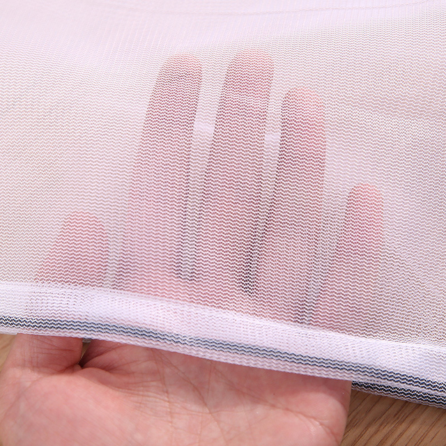 Biała torba do prania bielizny pończoch - woreczek na pranie biustonosza, wykonana z wysokiej jakości materiałów - Wianko - 4