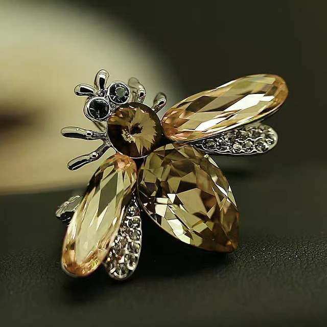 Czarny kryształ - śliczna broszka pszczoła ćma Pin, złoty kolor, dla kobiet - Wianko - 8