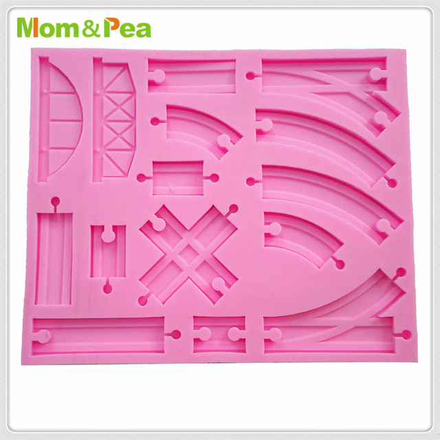 Narzędzie do dekoracji ciast Mom & Pea MPA1875 - forma silikonowa 3D do ciasta kremówki - Wianko - 2