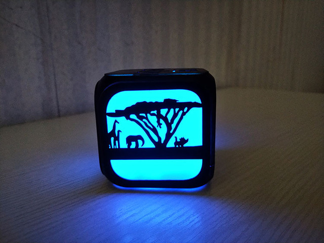 Budzik 3D z lampką nocną i zegarem elektronicznym Las Król Lew do pokoju dziecięcego i sypialni - Wianko - 3