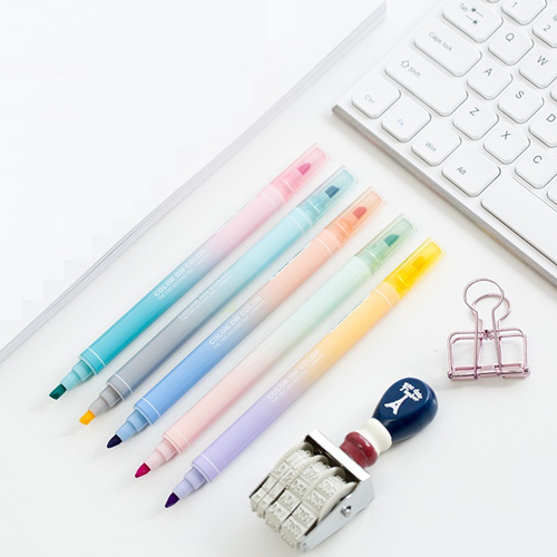 Fluorescencyjne zakreślacze dwustronnie piszące - zestaw 5 sztuk, różne kolory, idealne do rysowania w biurze oraz szkole (F723) - Wianko - 1