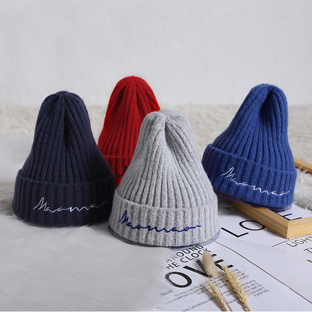 Zimowa czapka szydełkowa dla dzieci z haftowanymi literami - Wianko - 3