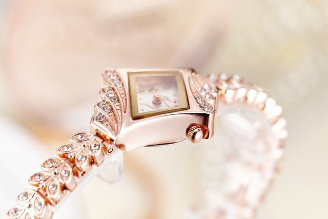 Zegarek damski 2021 Rhinestone z bransoletką ze stali nierdzewnej, kwarcowy luksusowy modowy zegarek sukienka - Wianko - 14