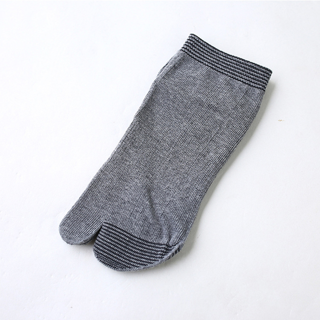 2 pary bawełnianych męskich skarpetek do jogi z podziałem na palce w nowym stylu japońskim: czarne, białe, szare - Wianko - 8