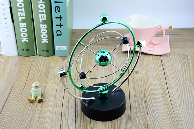 Eleganckie zielone elektryczne wahadło Newtona - dekoracja biurka dla dzieci - Wianko - 7