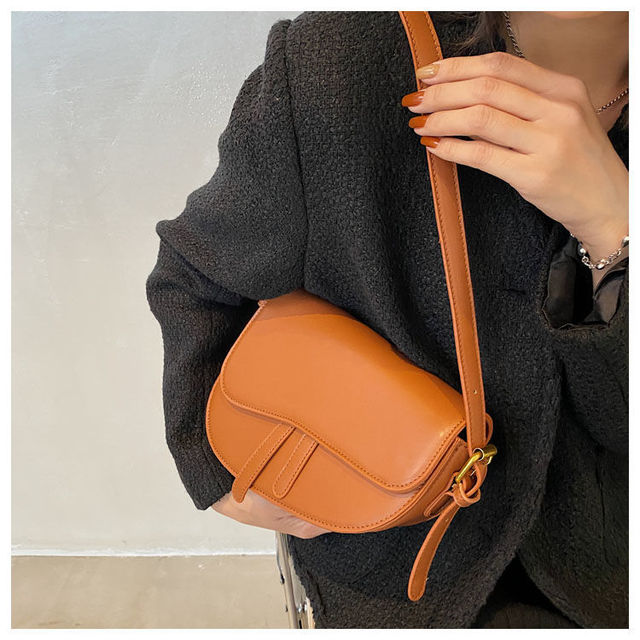 Skórzana torebka listonoszka na ramię dla kobiet w brązowym kolorze - Trend 2021 luksusowy projektant - Wianko - 6