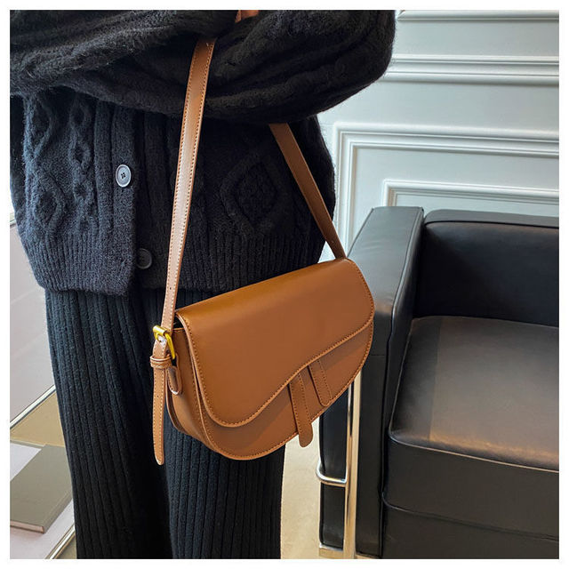 Skórzana torebka listonoszka na ramię dla kobiet w brązowym kolorze - Trend 2021 luksusowy projektant - Wianko - 19