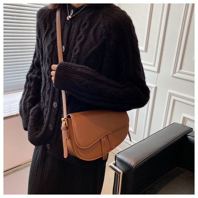 Skórzana torebka listonoszka na ramię dla kobiet w brązowym kolorze - Trend 2021 luksusowy projektant - Wianko - 18