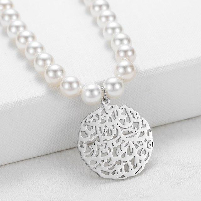 Personalizowany złoty naszyjnik z perłą i stali nierdzewnej, ozdobiony kaligrafią arabską - idealny prezent urodzinowy dla kobiet - Wianko - 2