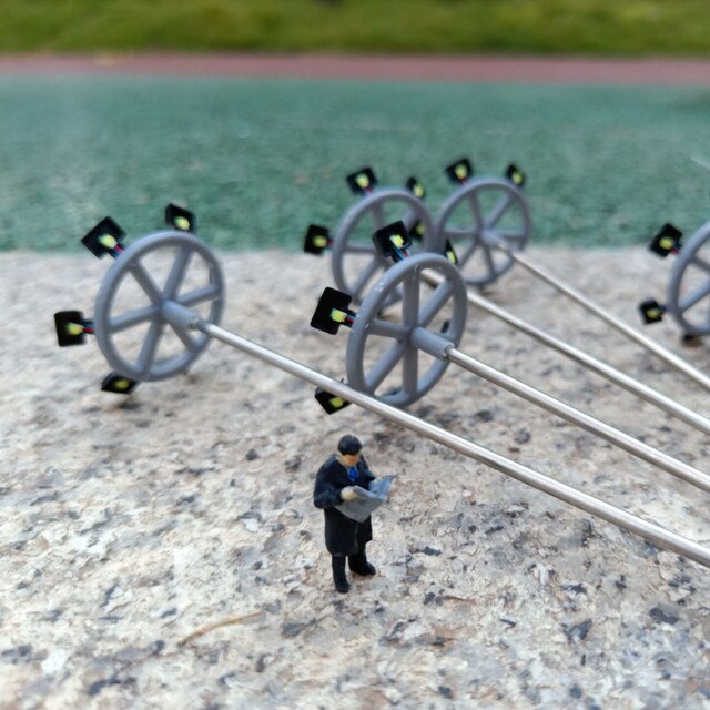 Miniaturowy model latarni morskiej w skali 1:87/1:100 z akcesoriami sceny i szyną pociągową - Wianko - 2