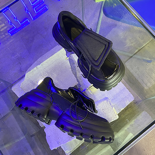 Czarne buty damskie Retro Punk Chunky platforma 2021 z dużym, okrągłym noskiem i geometrycznym obcasem na co dzień - Wianko - 3