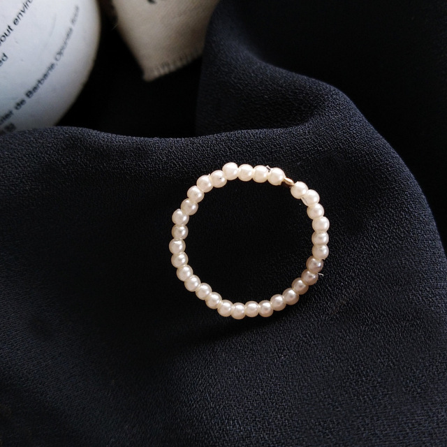 Rozszerzony pierścionek imitujący perełki w stylu francuskim z delikatnym elementem ozdobnym - Wianko - 3