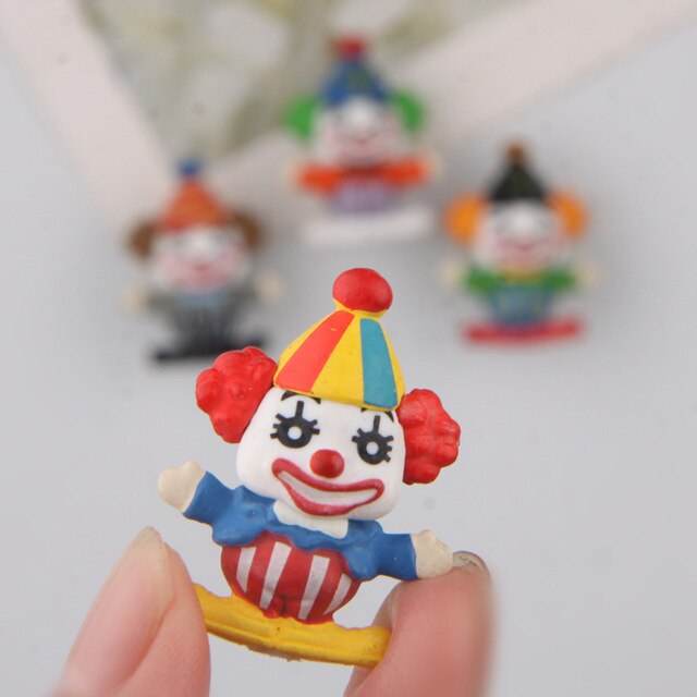 Magnesy na lodówkę Cartoon Clown Kawaii - kreatywne lalki miniaturowe ozdoby - Wianko - 4