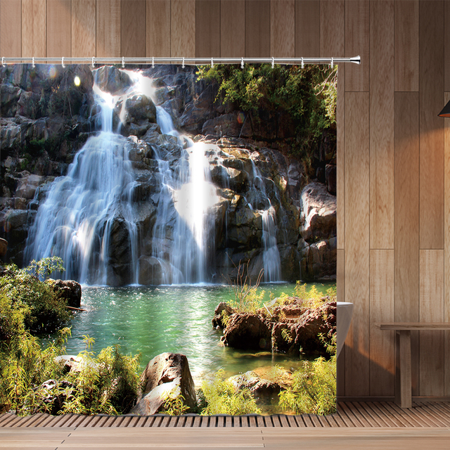 Tytuł: Zasłona prysznicowa drukowana z motywem krajobrazu lasu z wodospadem - Wianko - 4