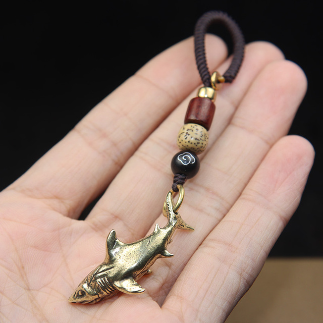Wisiorek brelok do kluczyków samochodu Shark wysokiej jakości mosiądz figurka zwierząt biżuteria wisząca dla mężczyzn, kobiet i dzieci - Wianko - 1