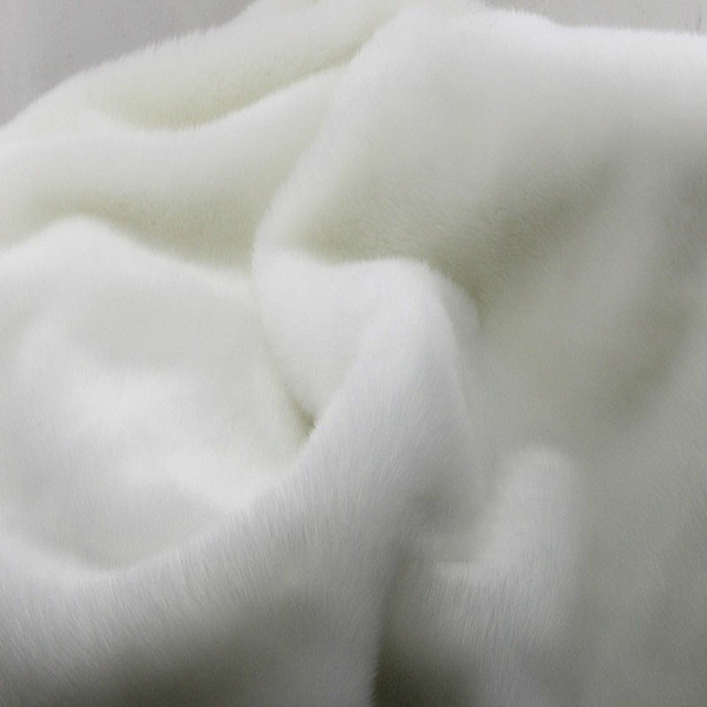 Zagęszczone sztuczne futro (królik) wysokiej jakości do dekoracji - obrus, kołnierz, dywan - 1.3 kg - Wianko - 11