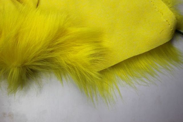 Pluszowe futro tkaniny na ubrania typu cosplay - 8cm długość, żółte, 1 metr long - Wianko - 12