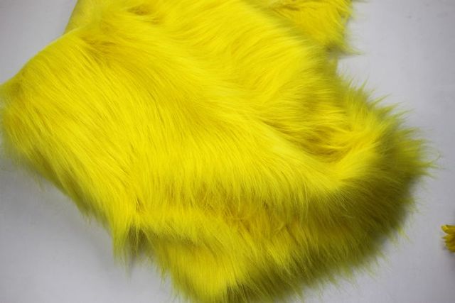 Pluszowe futro tkaniny na ubrania typu cosplay - 8cm długość, żółte, 1 metr long - Wianko - 7