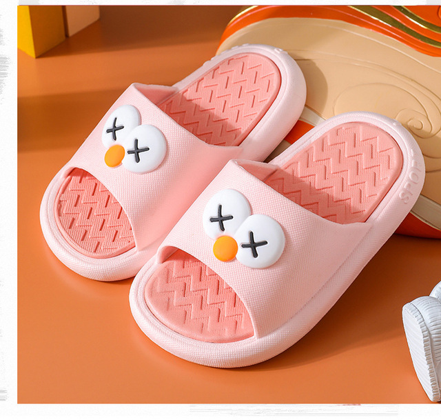 Letnie kapcie dziecięce z antypoślizgową, miękką podeszwą - sandały kąpielowe dla chłopców i dziewcząt - Wianko - 15