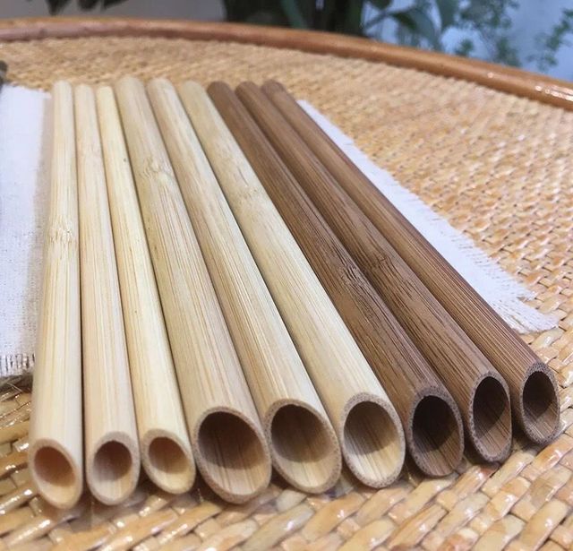 Setka 10 naturalnych bambusowych słomek do picia wielokrotnego użytku 20cm + szczotka do czyszczenia - przyjazne dla środowiska, odpowiednie do koktajli i barowych akcesoriów - Wianko - 5