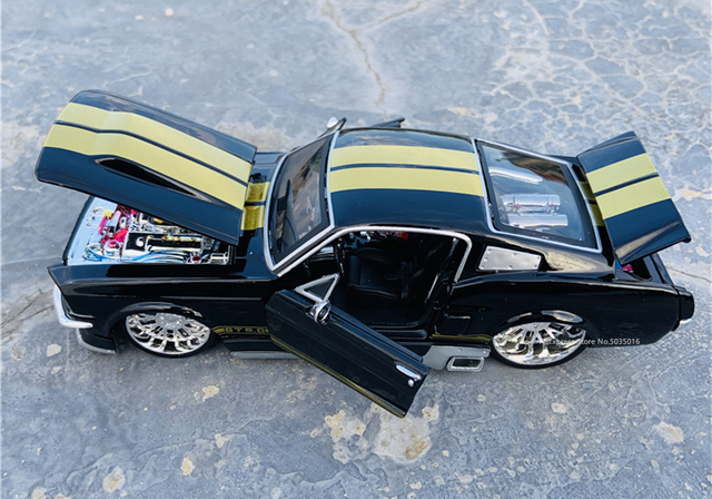 Model samochodu Ford Mustang GT 1967 1:24 - idealna dekoracja kolekcjonerska - Wianko - 19