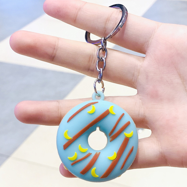 Brelok Cartoon Donut - śliczny pączek z PVC; kreatywny wisiorek do kluczyków samochodowych; ozdoba Anime; idealny prezent - Wianko - 5