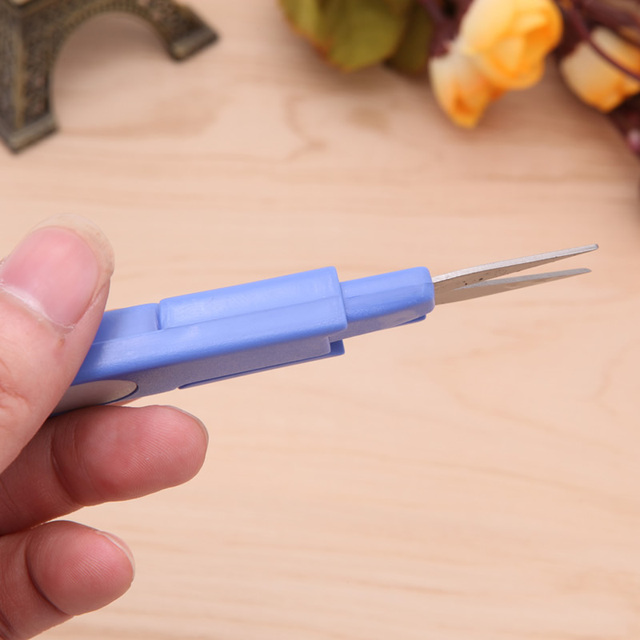 Nowe narzędzie wędkarskie - Przenośne plastikowe nożyczki przecinające żyłkę 2021 - Wianko - 3