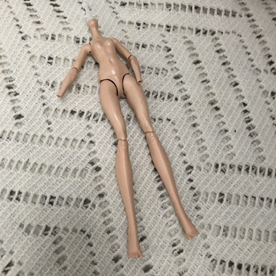 Mini lalka ruchoma z ciałem o długości 23cm - prezent dla dziewczyny, potwory liceum - Wianko - 15
