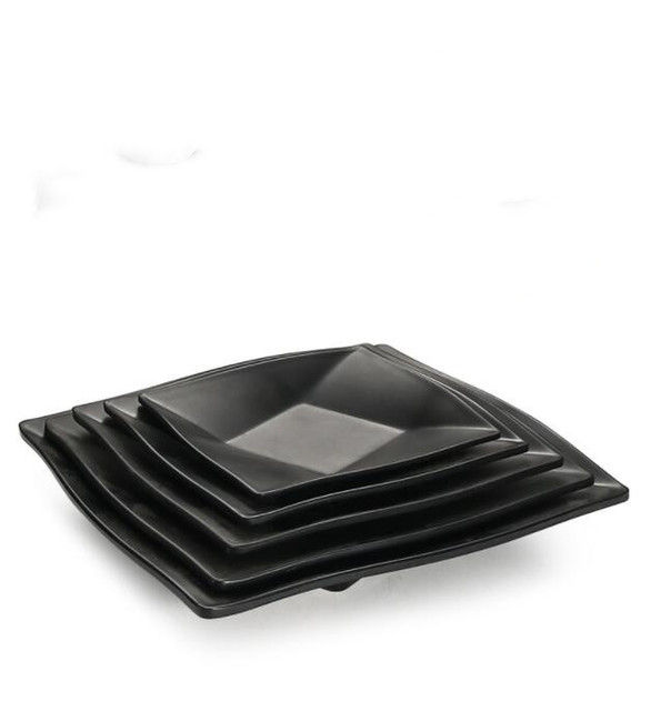 Plastikowe kwadratowe płyty do podawania potraw: idealne na piknik, grill i deser - Wianko - 1