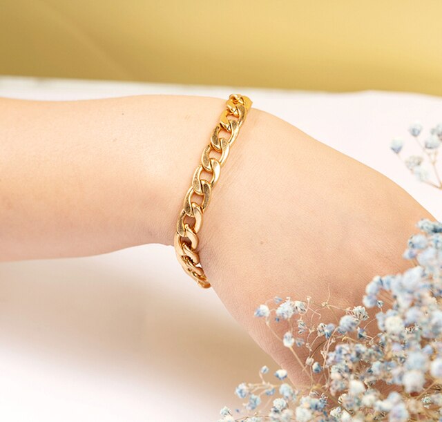 Bransoletka damska ze stali nierdzewnej, regulowana długość, złoty kolor, łańcuszek Figaro, luksusowa marka biżuterii - Wianko - 16