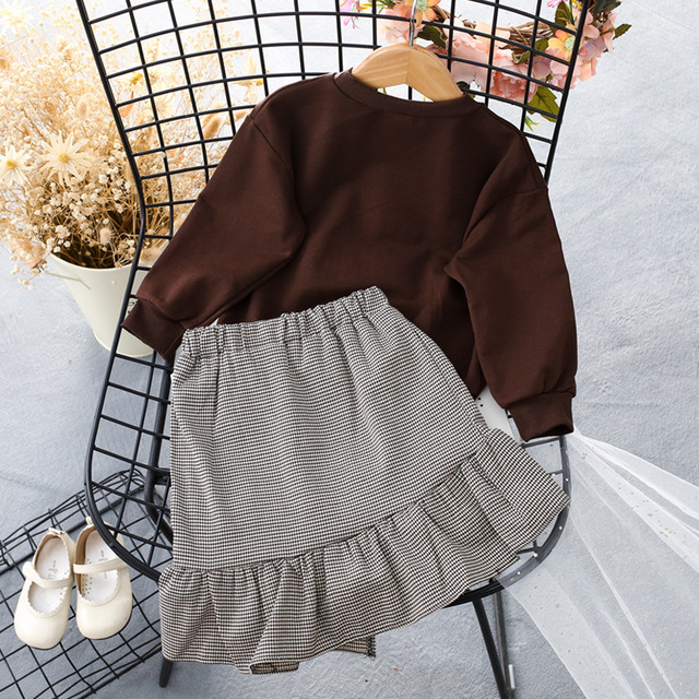 Zestaw dziewczęcych ubrań jesienno-zimowych: bluza z długim rękawem z nadrukowanymi literami i spódnica w kratę - Wianko - 24