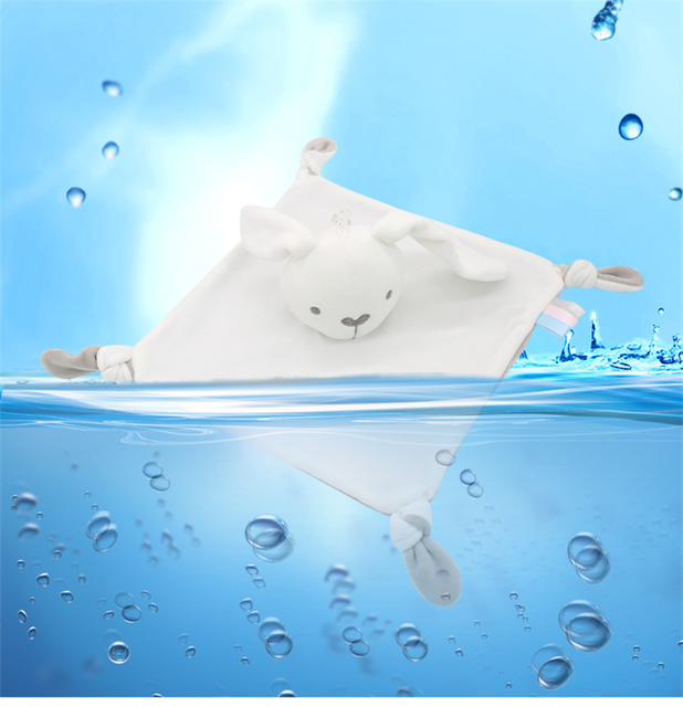 Pluszowy kocyk dla niemowląt z zabawkami, śliniakami i uspokajającym ręcznikiem polarowym - niedźwiedzie, króliki, lisy - Wianko - 17