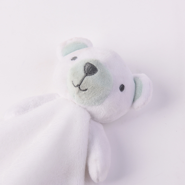 Pluszowy kocyk dla niemowląt z zabawkami, śliniakami i uspokajającym ręcznikiem polarowym - niedźwiedzie, króliki, lisy - Wianko - 3