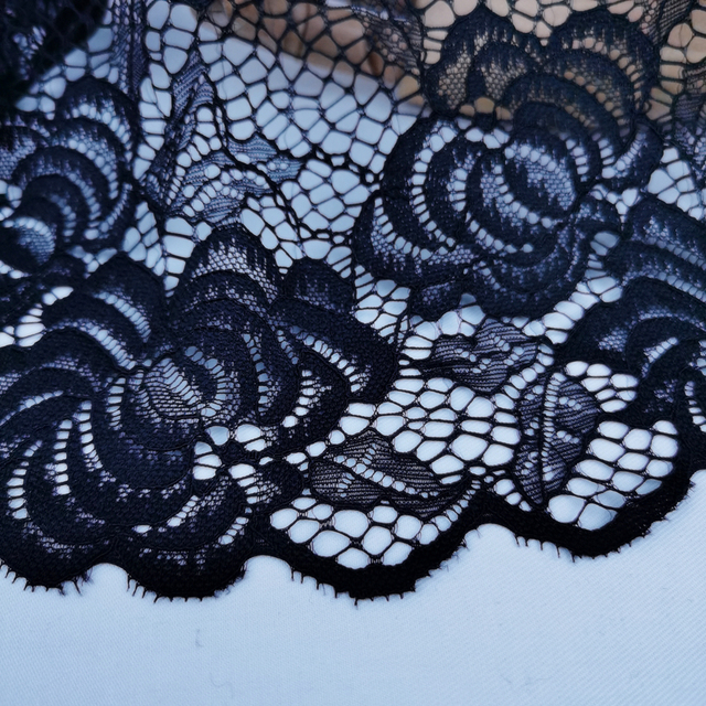 Dekoracyjna czarna koronka z rzęskami - 2 metry, 23 cm, haftowana, idealna do sukien ślubnych i tapicerki - Wianko - 6