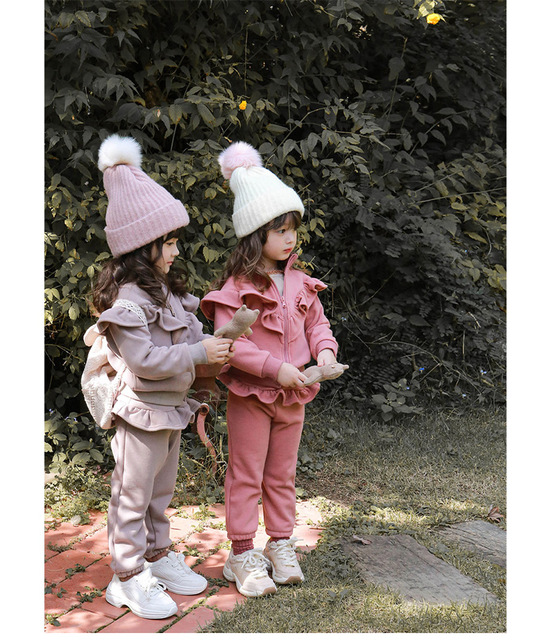 Zestaw ubrań dziewczęcych na jesień i zimę - bluza polarowa + spodnie sportowe, styl koreański, ciepłe i słodkie, dziecięca odzież (QZ312) - Wianko - 1