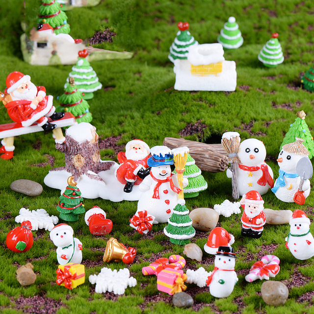 Miniaturowy Zestaw Ornamentów Świątecznych: Mini Śnieżek, Mikołaj i Innofiury - Dekoracja Ogrodu i Domu - Wianko - 7
