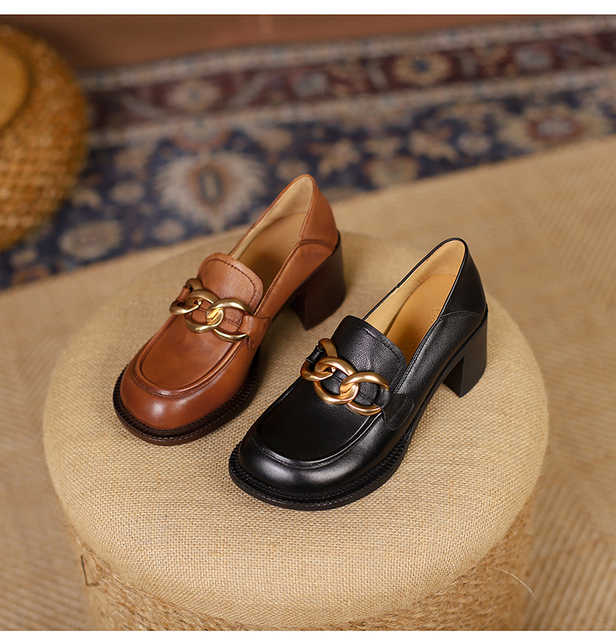 Nowe damskie czółenka ze skóry naturalnej, rozmiar 22-25 cm, górne skórzane buty wsuwane z metalowym łańcuchem - Wianko - 24